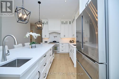 107 Millpond Road, Niagara-On-The-Lake, ON - Indoor Photo Showing Kitchen With Upgraded Kitchen