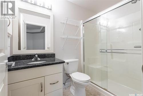 302 1025 Moss Avenue, Saskatoon, SK - Indoor Photo Showing Bathroom