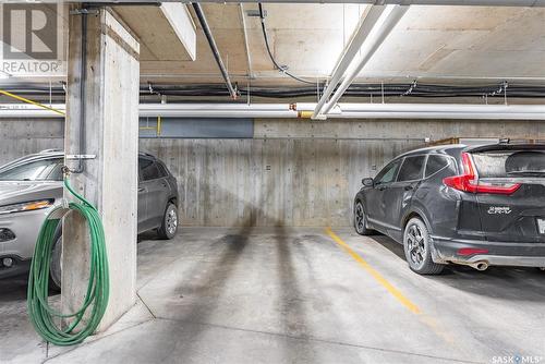 302 1025 Moss Avenue, Saskatoon, SK - Indoor Photo Showing Garage