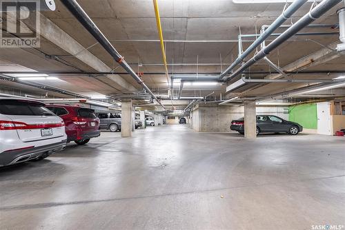 302 1025 Moss Avenue, Saskatoon, SK - Indoor Photo Showing Garage