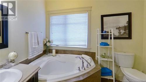 107 Rouse Street, Dieppe, NB - Indoor Photo Showing Bathroom