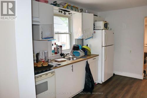 194 Talbot Street E, Aylmer (Ay), ON - Indoor Photo Showing Kitchen