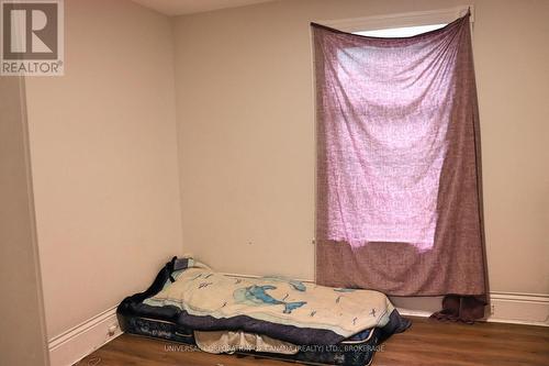 194 Talbot Street E, Aylmer (Ay), ON - Indoor Photo Showing Bedroom