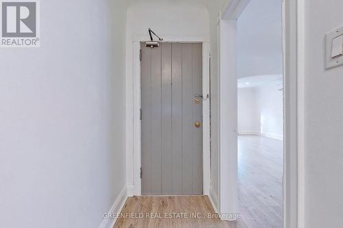 Upper - 1749 Bayview Avenue, Toronto, ON - Indoor Photo Showing Other Room