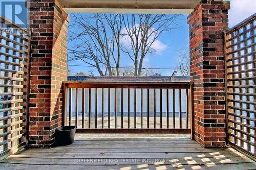 Upper - 1749 Bayview Avenue, Toronto, ON - Outdoor