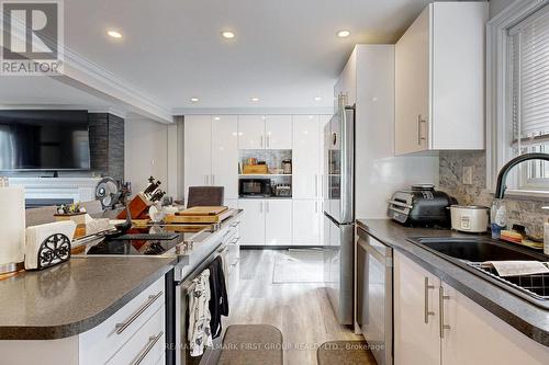 1914 Liverpool Road, Pickering, ON - Indoor Photo Showing Kitchen With Double Sink With Upgraded Kitchen