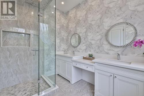 1427 10Th Side Road, New Tecumseth, ON - Indoor Photo Showing Bathroom