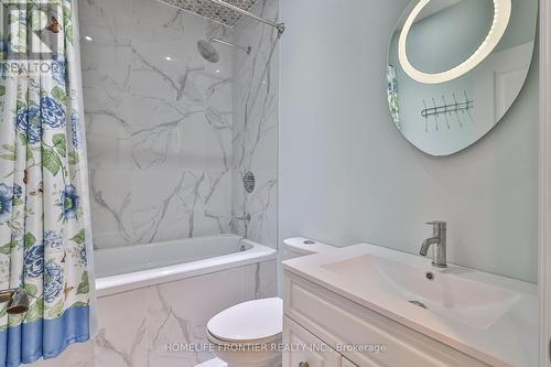 1427 10Th Side Road, New Tecumseth, ON - Indoor Photo Showing Bathroom