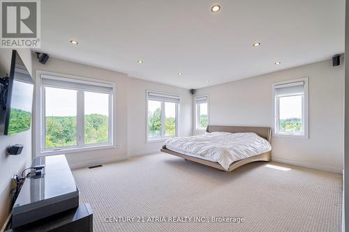 15 Anchusa Drive, Richmond Hill, ON - Indoor Photo Showing Bedroom