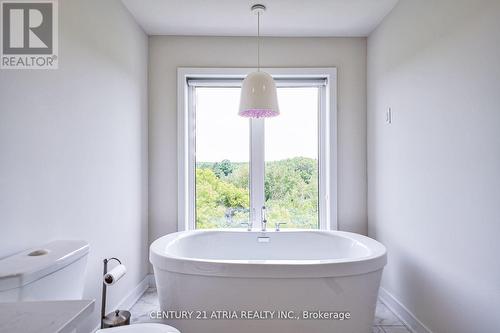 15 Anchusa Drive, Richmond Hill, ON - Indoor Photo Showing Bathroom