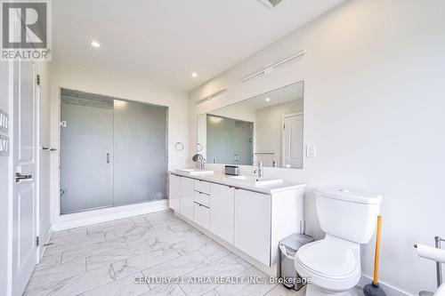 15 Anchusa Drive, Richmond Hill, ON - Indoor Photo Showing Bathroom