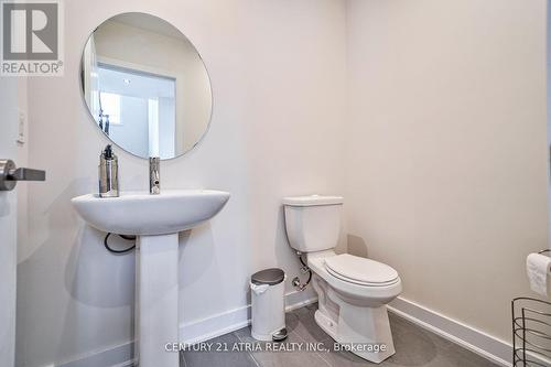 15 Anchusa Drive, Richmond Hill, ON - Indoor Photo Showing Bathroom