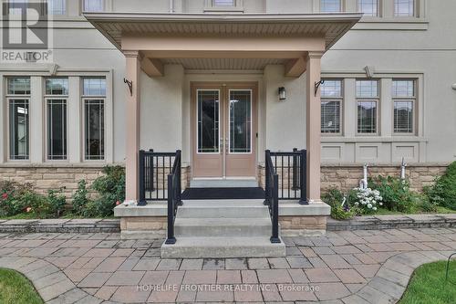 3 Pavarotti Street, Richmond Hill, ON - Outdoor With Facade