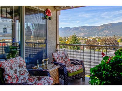 330 7 Street Unit# 304, Salmon Arm, BC - Outdoor