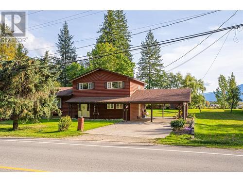 2281 Airport Way, Revelstoke, BC - Outdoor