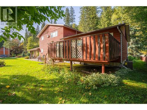 2281 Airport Way, Revelstoke, BC - Outdoor