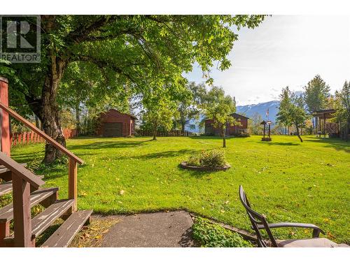 2281 Airport Way, Revelstoke, BC - Outdoor