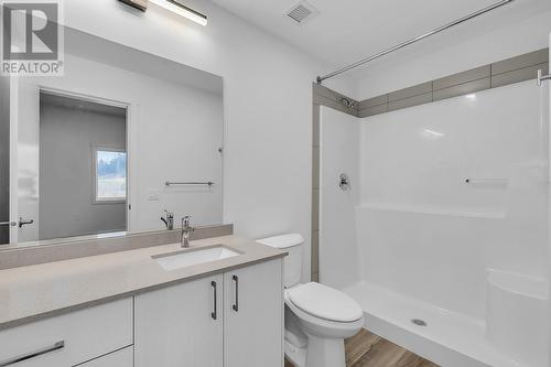 1057 Frost Road Unit# 317, Kelowna, BC - Indoor Photo Showing Bathroom