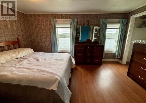 586-588 Main Road, Mount Carmel, NL - Indoor Photo Showing Bedroom