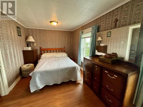 586-588 Main Road, Mount Carmel, NL - Indoor Photo Showing Bedroom