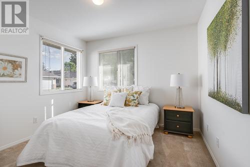 1886 Parkview Crescent Unit# 25, Kelowna, BC - Indoor Photo Showing Bedroom