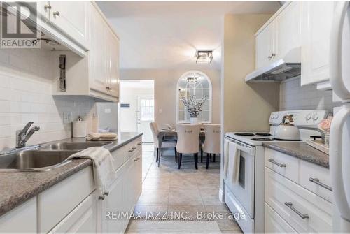 264 Mary Street, Scugog (Port Perry), ON - Indoor Photo Showing Kitchen With Double Sink