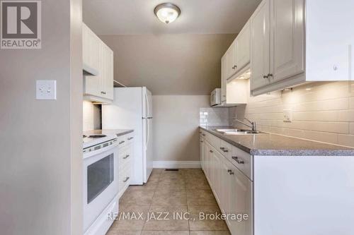 264 Mary Street, Scugog (Port Perry), ON - Indoor Photo Showing Kitchen