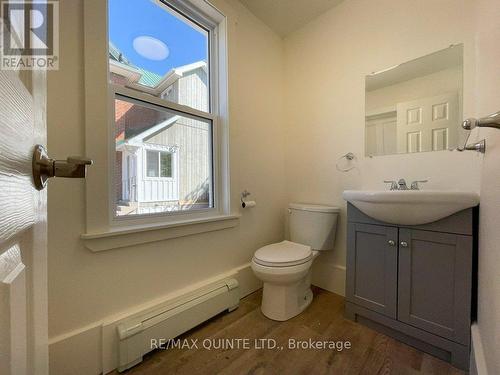 245 Coleman Street, Belleville, ON - Indoor Photo Showing Bathroom