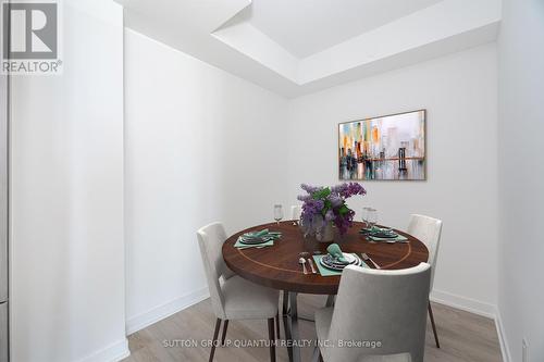 1307 - 220 Missinnihe Way, Mississauga, ON - Indoor Photo Showing Dining Room