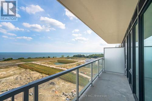 1307 - 220 Missinnihe Way, Mississauga, ON - Outdoor With View With Exterior