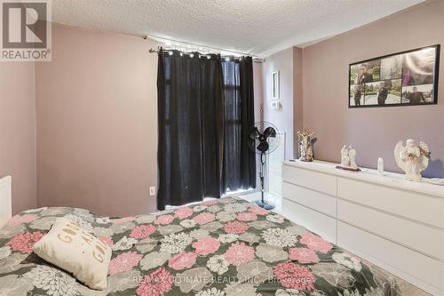 501 - 135 Marlee Avenue, Toronto, ON - Indoor Photo Showing Bedroom