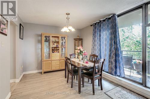 501 - 135 Marlee Avenue, Toronto, ON - Indoor Photo Showing Dining Room