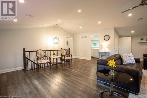 263 Riverbank Drive, Cambridge, ON - Indoor Photo Showing Living Room