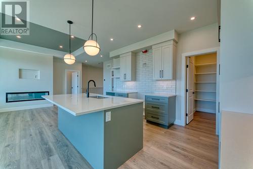 189 Whistler Place, Vernon, BC - Indoor Photo Showing Kitchen