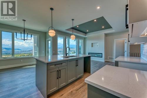 189 Whistler Place, Vernon, BC - Indoor Photo Showing Kitchen With Upgraded Kitchen