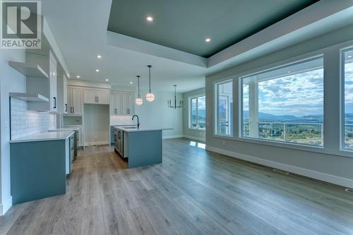 189 Whistler Place, Vernon, BC - Indoor Photo Showing Kitchen