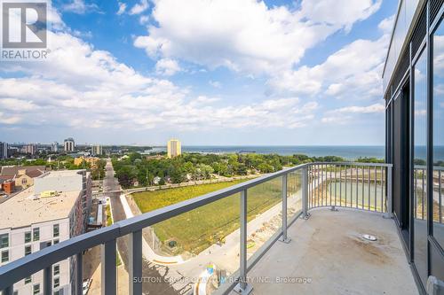 1305 - 220 Missinnihe Way, Mississauga, ON - Outdoor With View