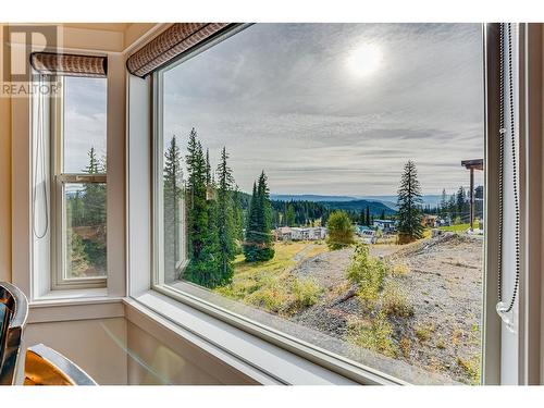 130 Arnica Lane, Vernon, BC - Indoor Photo Showing Other Room