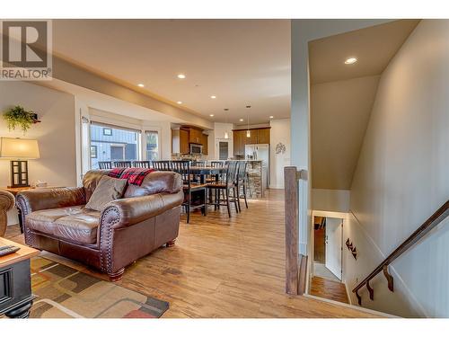 130 Arnica Lane, Vernon, BC - Indoor Photo Showing Living Room