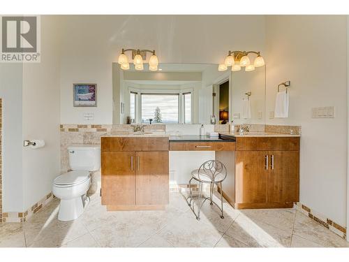 130 Arnica Lane, Vernon, BC - Indoor Photo Showing Bathroom