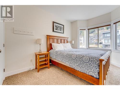 130 Arnica Lane, Vernon, BC - Indoor Photo Showing Bedroom