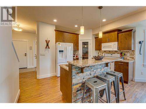 130 Arnica Lane, Vernon, BC - Indoor Photo Showing Kitchen