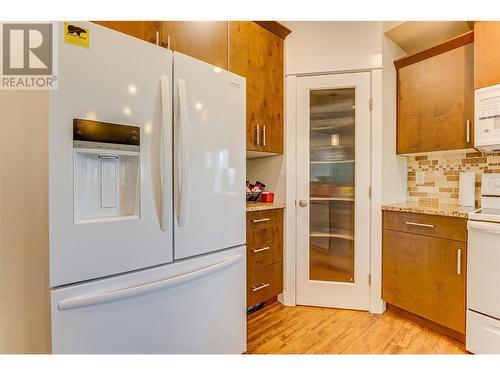 130 Arnica Lane, Vernon, BC - Indoor Photo Showing Kitchen