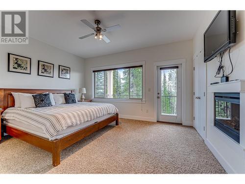 130 Arnica Lane, Vernon, BC - Indoor Photo Showing Bedroom