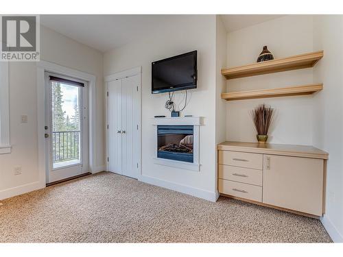 130 Arnica Lane, Vernon, BC - Indoor With Fireplace