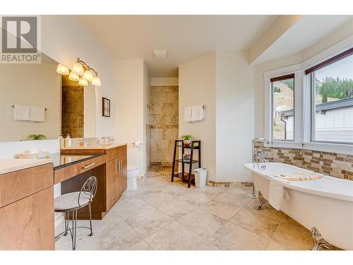 130 Arnica Lane, Vernon, BC - Indoor Photo Showing Bathroom