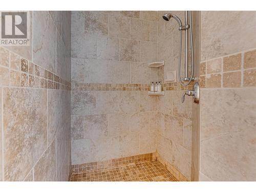 130 Arnica Lane, Vernon, BC - Indoor Photo Showing Bathroom