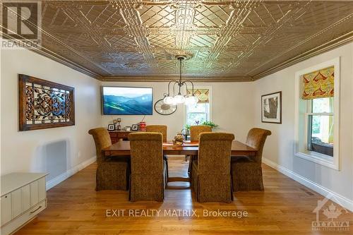 3172 8Th Line Road, Ottawa, ON - Indoor Photo Showing Dining Room