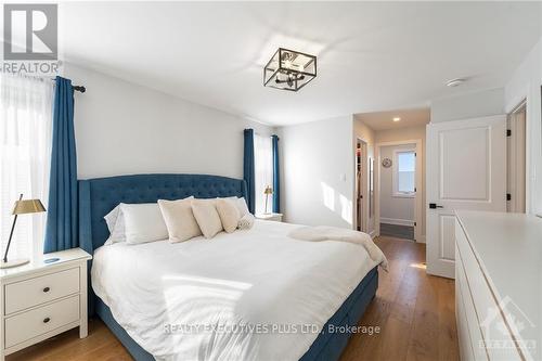 1299 Diamond Street, Clarence-Rockland, ON - Indoor Photo Showing Bedroom