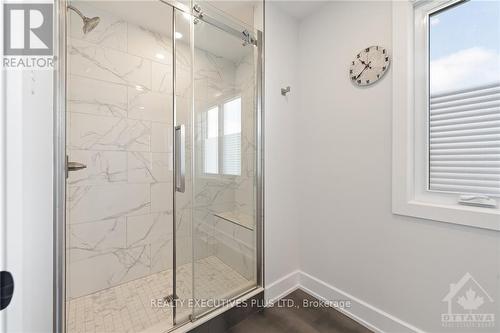 1299 Diamond Street, Clarence-Rockland, ON - Indoor Photo Showing Bathroom